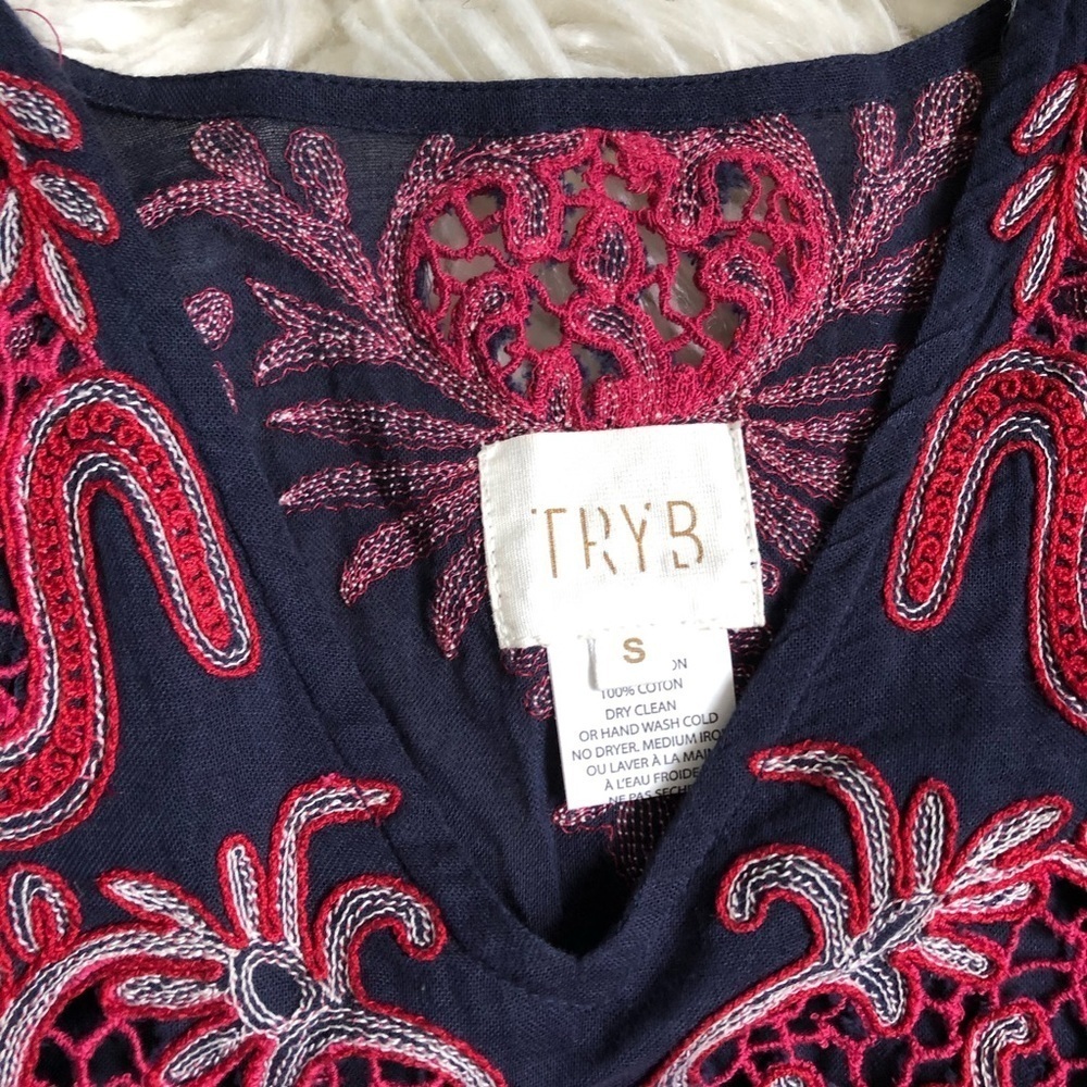 Anthropologie TRYB 212 Sahara Mural Embroidered Blue Cotton V-Neck Top Size S - Picture 6 of 8